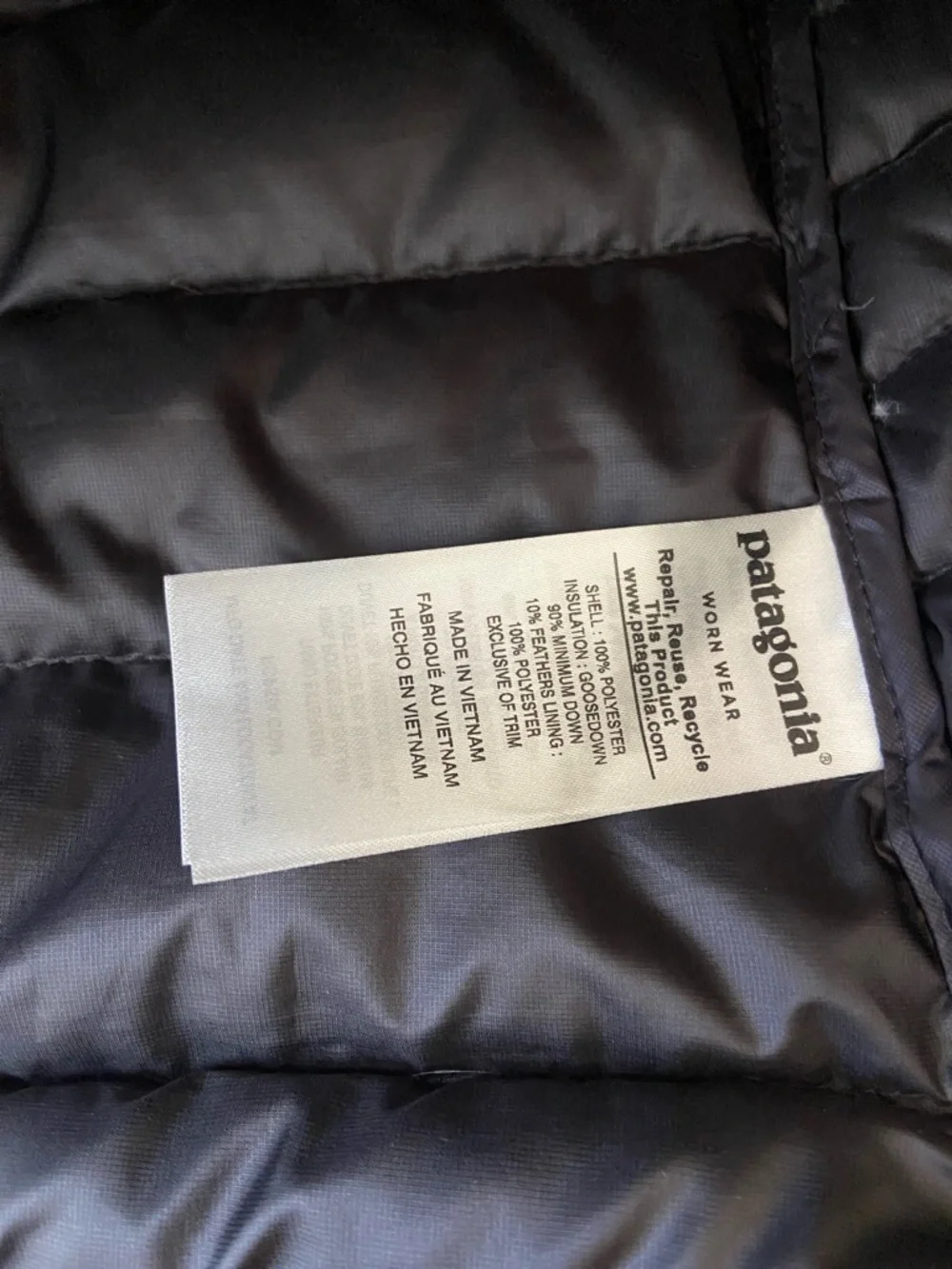 Patagonia Women’s Black Quilted Down Vest with BCG Embroidery NWOT - Picture 4 of 7